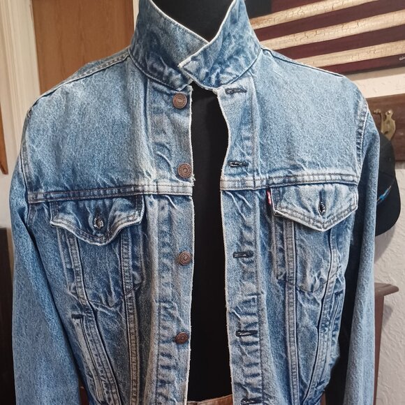 Vintage 80s Levis Denim Blue Jean Trucker Jacket 70506-0217 Size 46 Made in USA - Picture 2 of 16